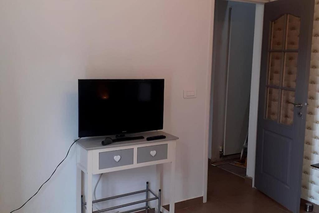 The Little House - Non Fumeur Apartment L'Hay-les-Roses Bagian luar foto